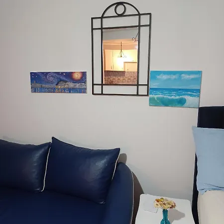 Brand New アパート *