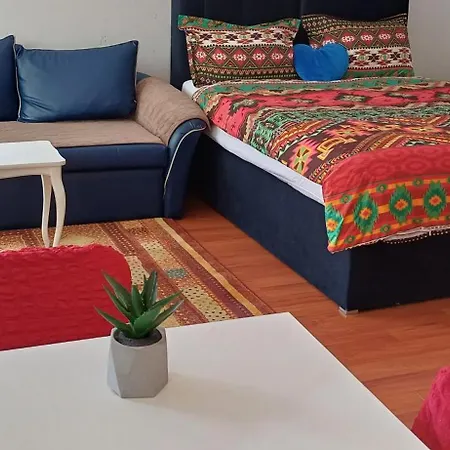 Brand New דירה *