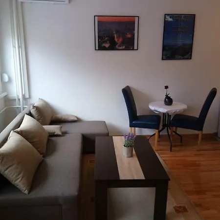 Apartamento Brand New - *