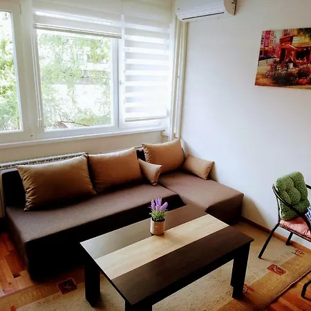 Brand New - Apartamento *