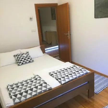 Brand New סראייבו